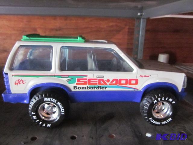 Nylint&nbspSea Doo Bombardier truck....