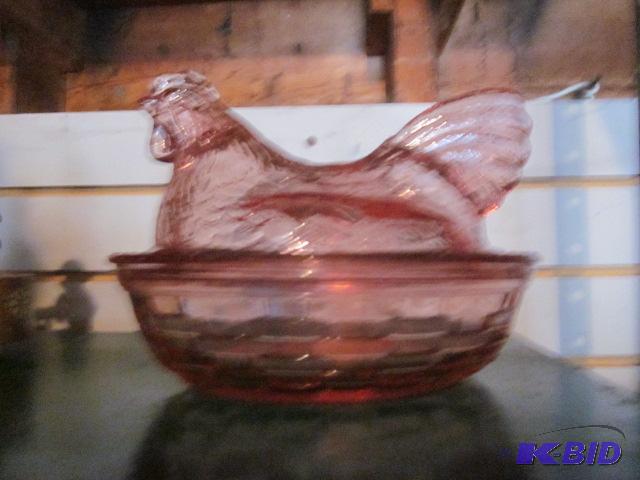 A pink glass, basket weave, cut class,&nbsp(...