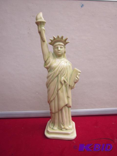 Vintage 12 inch pottery Statue of Liberty, li...