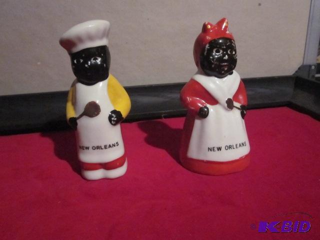Pair of black Americana New Orleans salt and ...