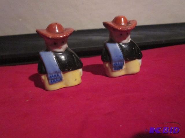 Pair of Japan salt and pepper shakers....