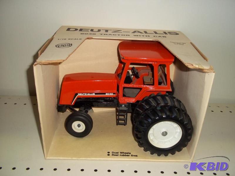 lot 42 image: 1985 Deutz-Allis 8030 Tractor with original p...