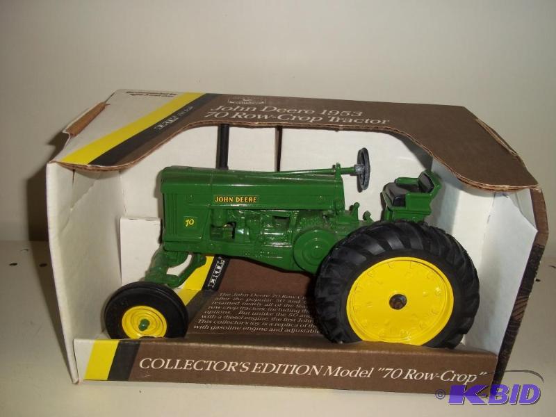 lot 6 image: ERTL Toys John Deere Tractor Special Edition ...