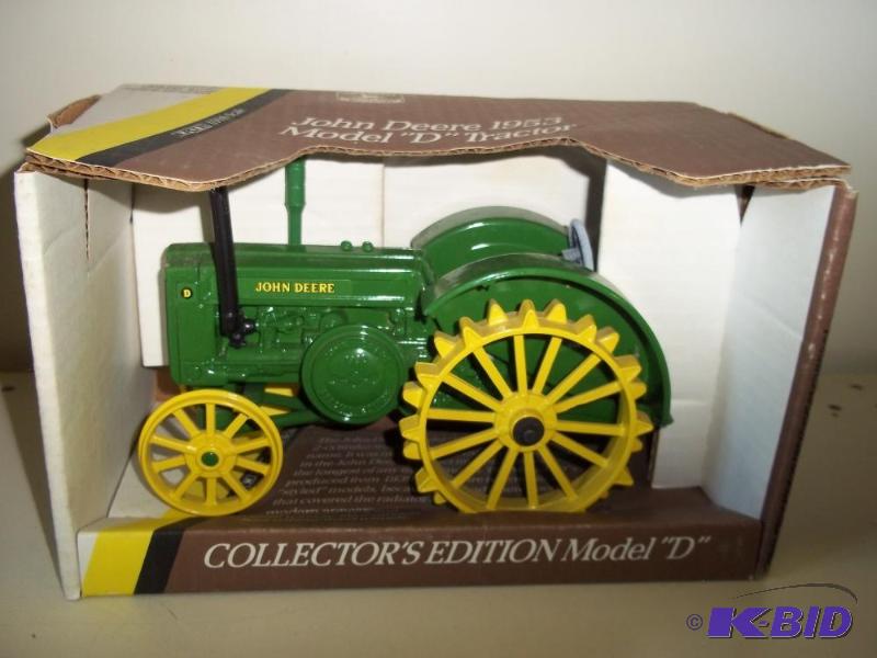lot 63 image: ERTL Toys 1953 John Deere Model D Collectors ...