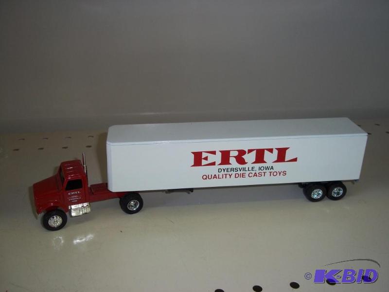 lot 79 image: ERTL Toys Truck with original packaging   Sca...