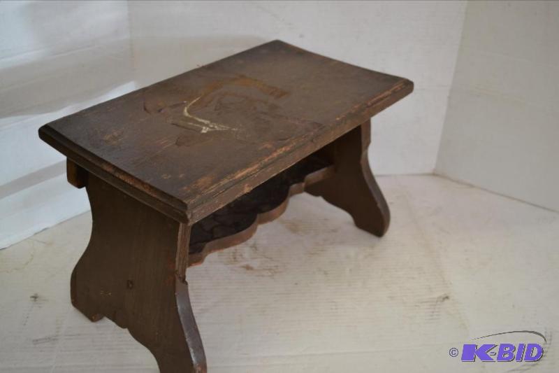 lot 112 image: Step Stool