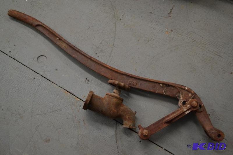 lot 120 image: Well Pump Handle, Spicket