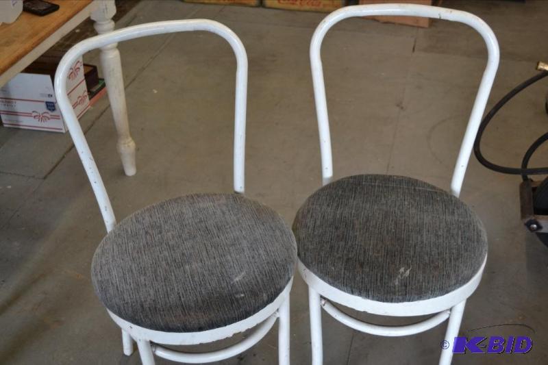 lot 140 image: Chairs