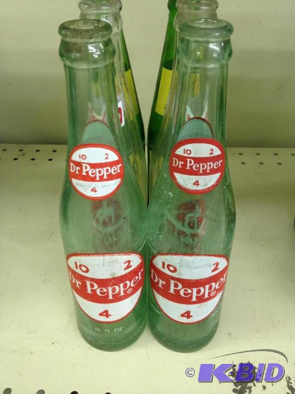 lot 198 image: 6 Vintage Pop  Soda Bottles