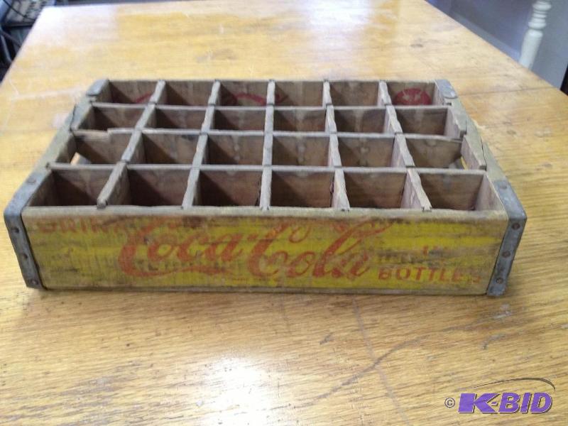 lot 204 image: Vintage Coca-Cola Wood Crate