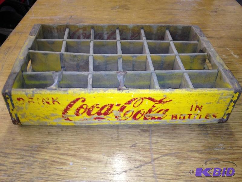 lot 205 image: Vintage Coca-Cola Wood Crate