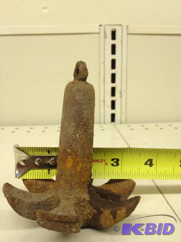 lot 222 image: Miniature&nbspBoat Anchor  Salesmans Sampl...