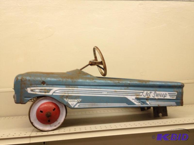 lot 228 image: 1950s Jet Sweep 501 Pedal Car   Missing...