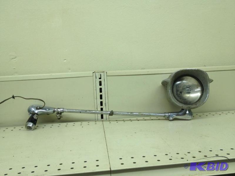 lot 230 image: Vintage GE Police Spotlight, appears complete...