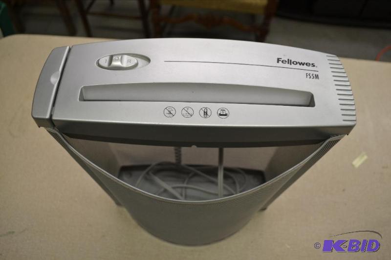 lot 43 image: Paper Shredder with Basket