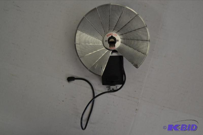 lot 95 image: Vintage Prinz Bounce Lite Flash Unit