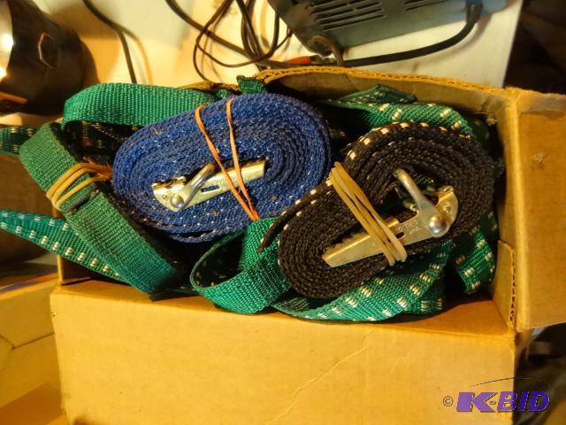 lot 107 image: Box of ratchet straps...
