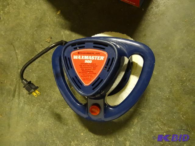 lot 108 image: Wax master 900 random orbit waxer and polishe...
