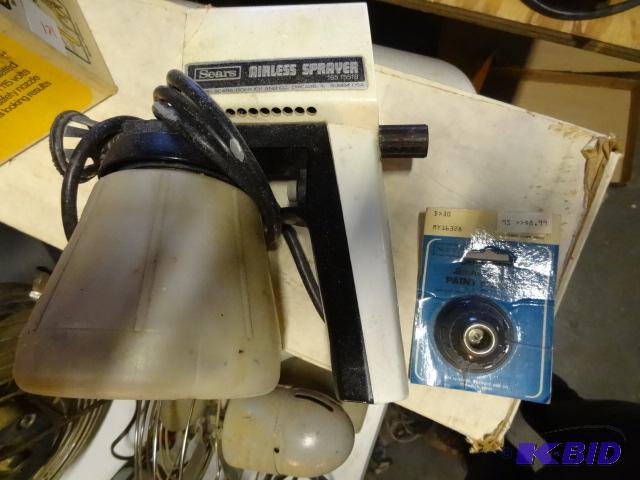 lot 121 image: Sears electric airless spray gun...