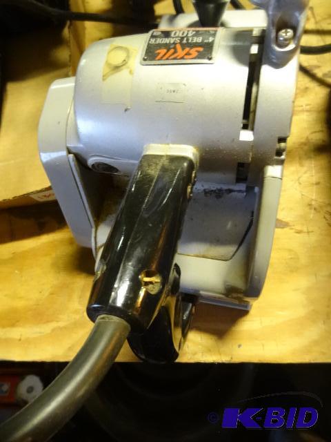 lot 125 image: Skil 4" belt sander. Serial I-425593. Mo...
