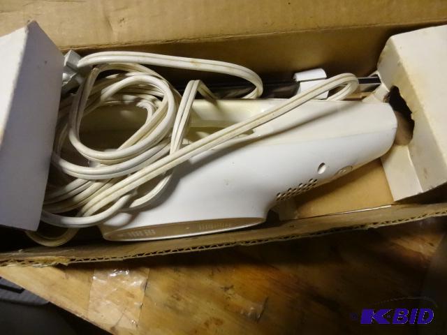 lot 139 image: Hamilton beach electric knife...