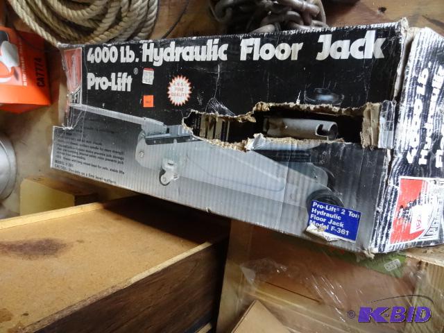 lot 150 image: 4000 lb hydraulic floor jack...