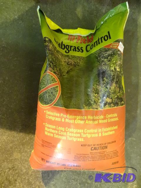 lot 82 image: Full bag of HI Yield crabgrass control...