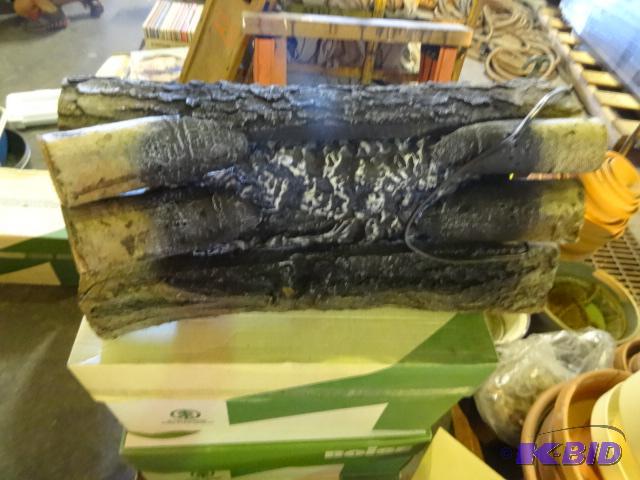lot 91 image: Pyromaster 20" electric crackling oak lo...