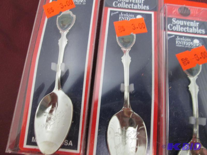 Qty 4 Minnesota spoons has a loon and a the s...