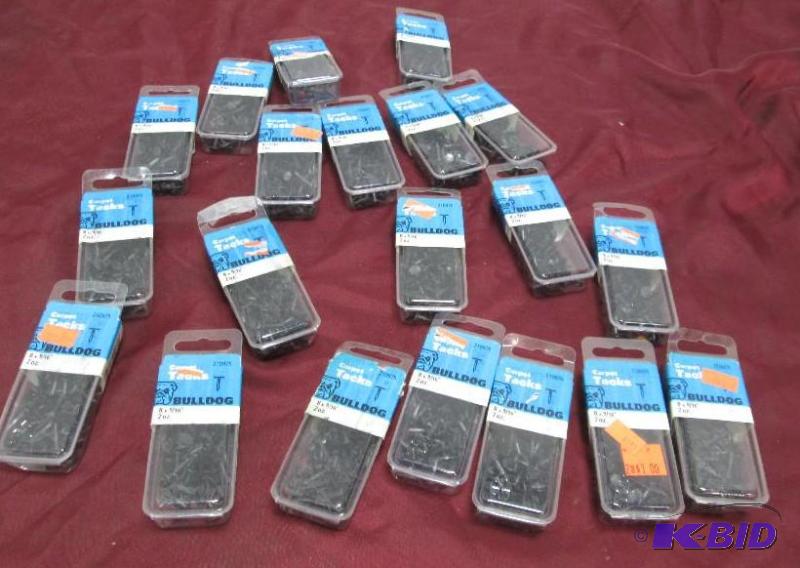 Qty 20 Bull Dog Carpet tacks 8 x 916...