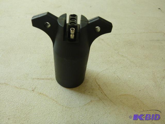 7 to 4 Pin Plug...