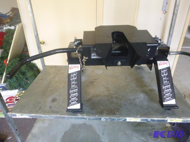New Valley Pull Maxx 5th Wheel Hitch - 16,000...