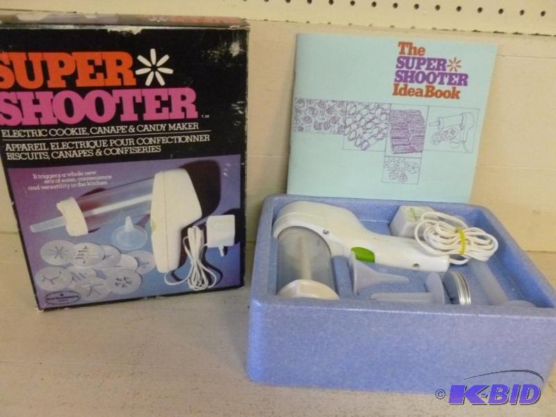 lot 139 image: Super Shooter electric cookie, canape and can...