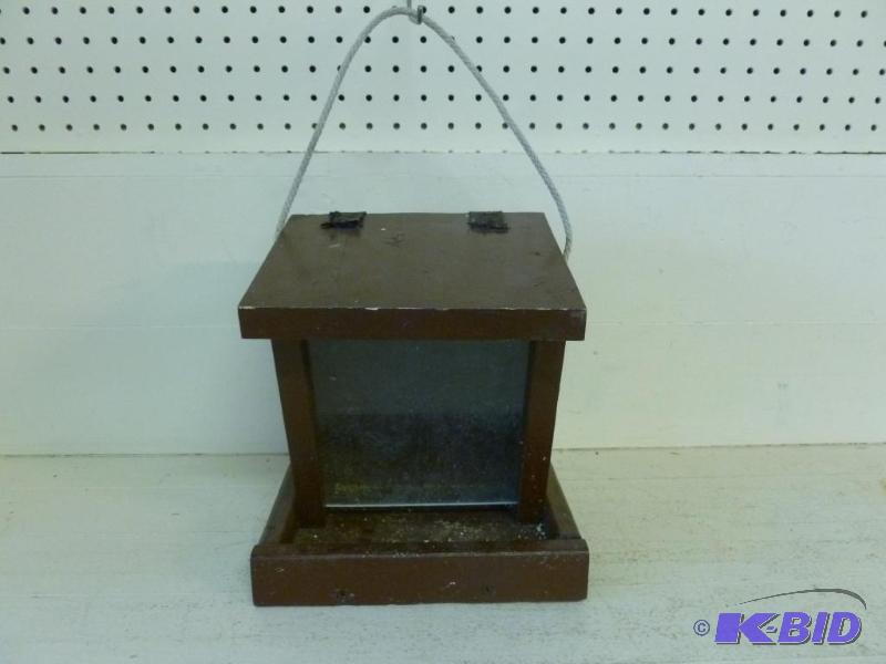 lot 148 image: Solid wood hanging bird feeder, good usable c...