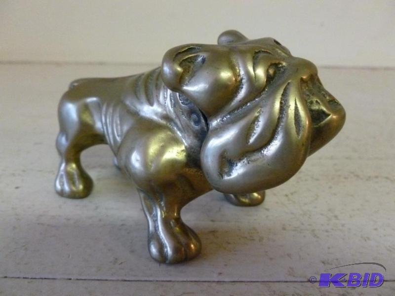 lot 171 image: Vintage cast brass bulldog figurine that meas...