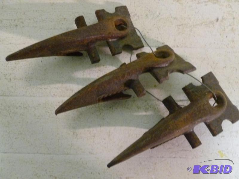 lot 216 image: Lot of three vintage EZ 252 iron farm equipme...