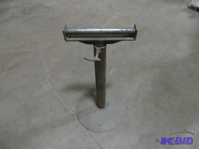 lot 110 image: Adjustable Product Stand  Features & Note...