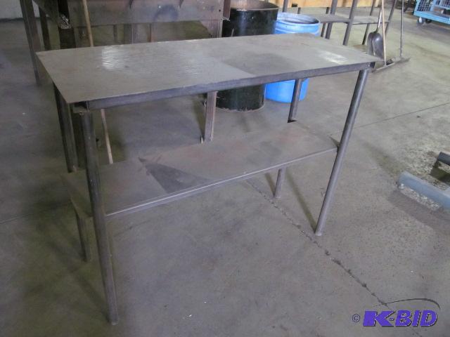 lot 143 image: Steel Work Bench  Features & Notes   48&...