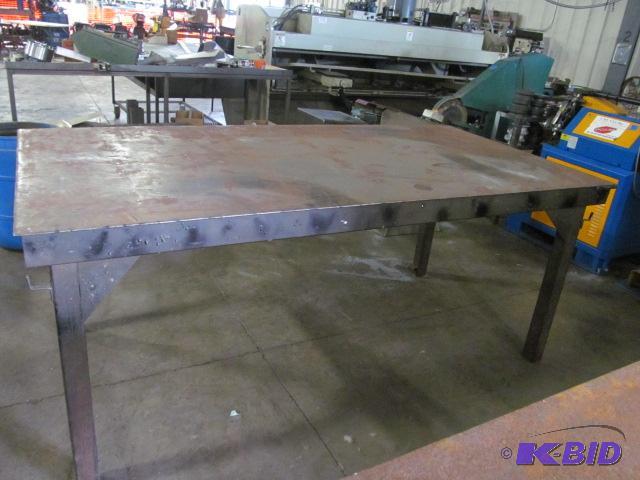 lot 21 image: Solid Steel Table  Features & Notes   4...