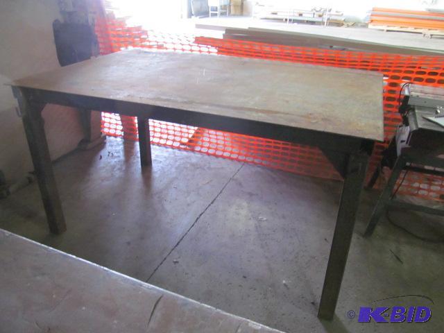 lot 22 image: Steel Work Table  Features & Notes   4 ...