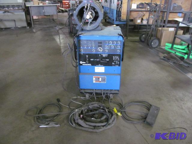 lot 4 image: Miller Syncrowave 250 DX  Model &nbspLC1886...
