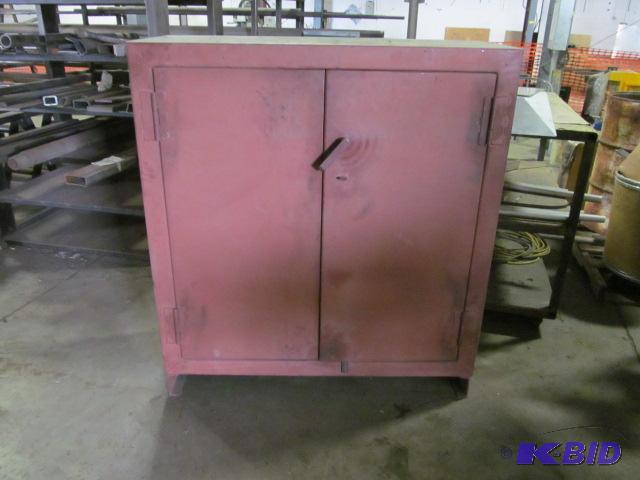 lot 54 image: Lockable Heavy Duty Metal Storage Cabinet  Fe...