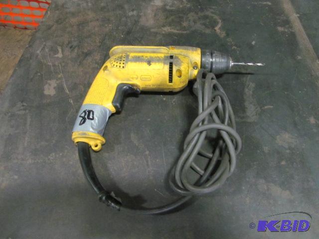lot 77 image: Dewalt 38 Drill  Features & Notes   All...