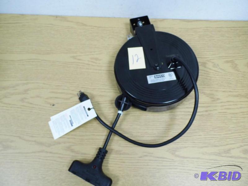 lot 12 image: New Bayco Model 801 Extension Cord