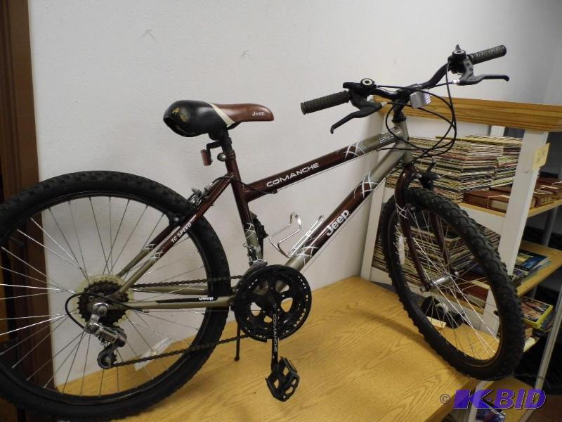 lot 16 image: Jeep Comanche Bike