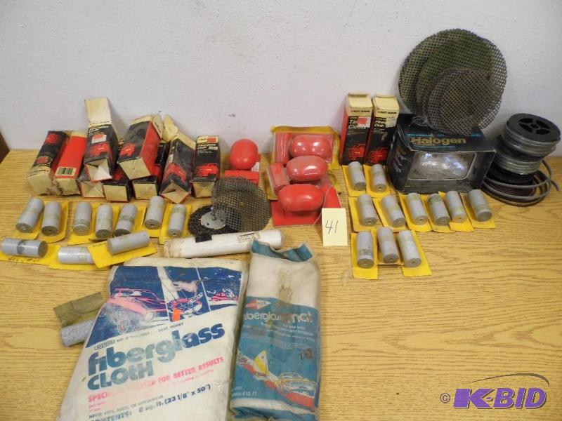 lot 41 image: Shop Items