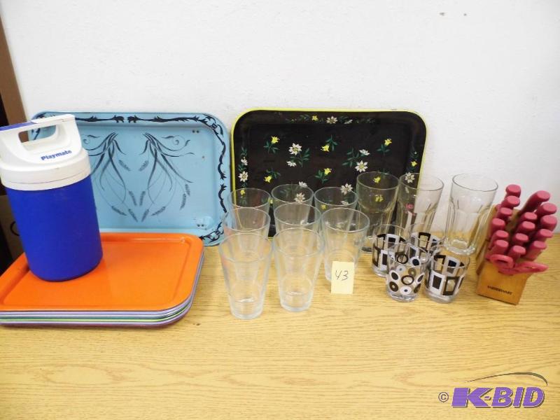 lot 43 image: Metal Trays, Glasses and Christmas Items