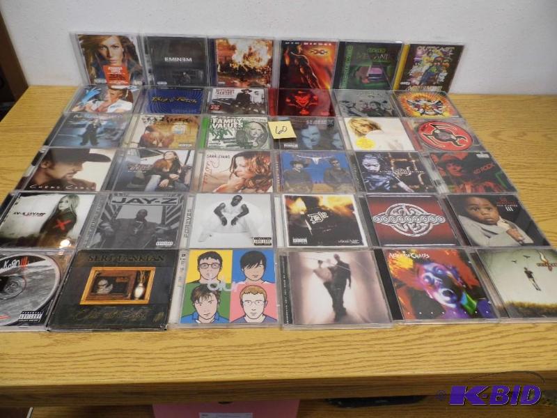 lot 60 image: 36 CDs