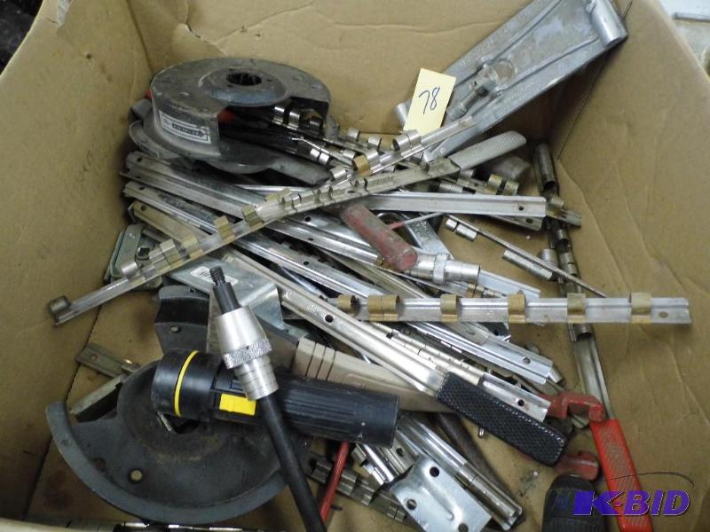 lot 78 image: Misc Shop Items