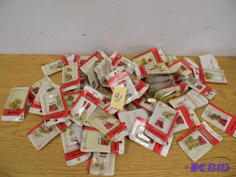 lot 91 image: Picture Hangers